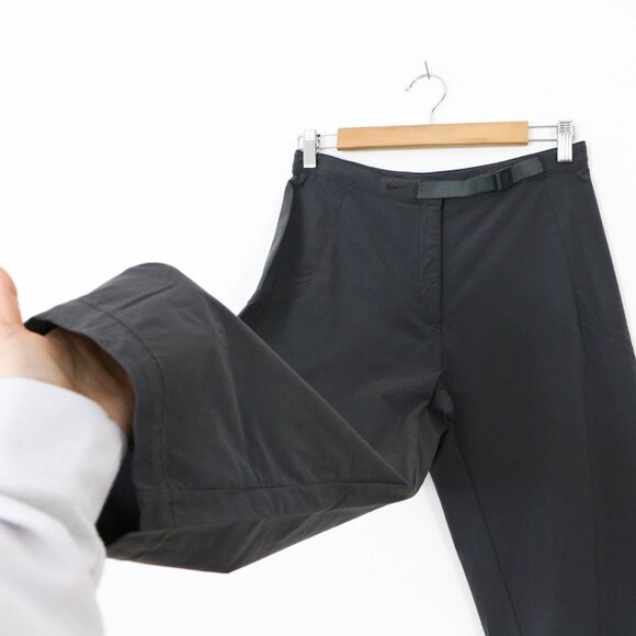 *Nike Grey Cropped Pant - Picture 1 of 6